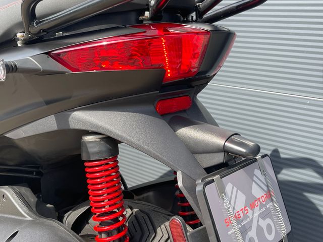 piaggio - mp3-300-hpe-sport
