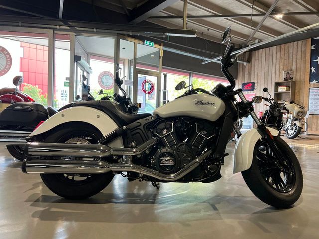 indian - scout-bobber-sixty