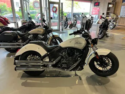 INDIAN MOTORCYCLE SCOUT BOBBER SIXTY – foto 2