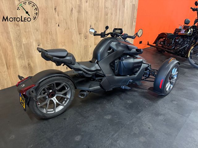 can-am - ryker-900