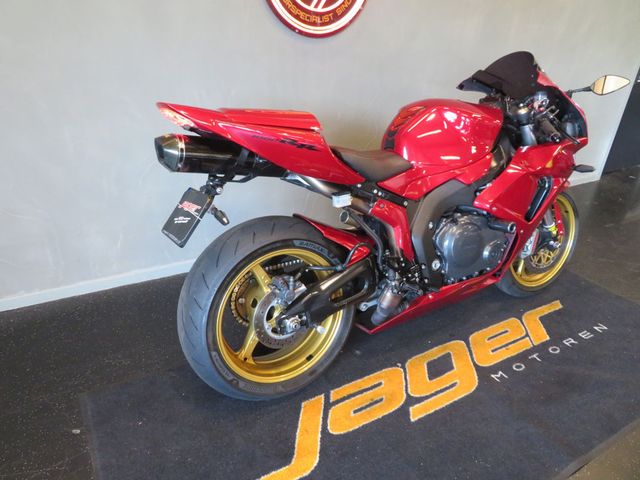 honda - cbr-1000-rr-fireblade