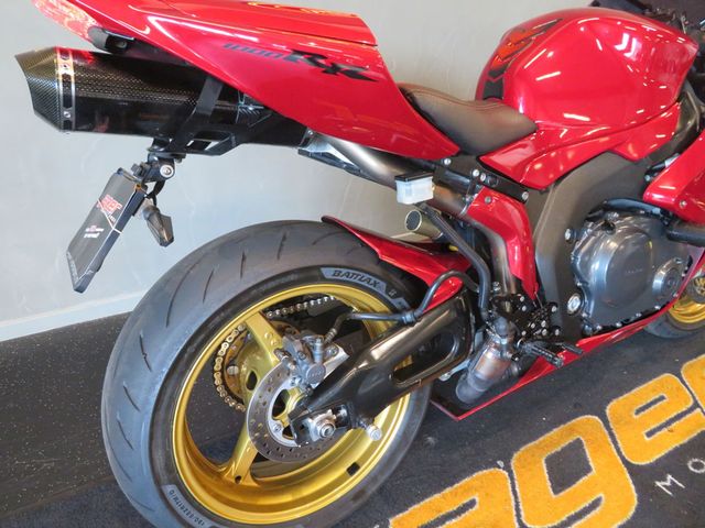 honda - cbr-1000-rr-fireblade