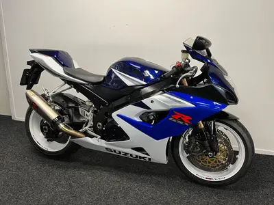 SUZUKI GSX-R 1000 – foto 3