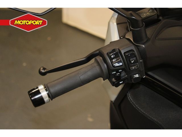 yamaha - x-max-300-tech-max