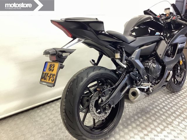 yamaha - yzf-r7