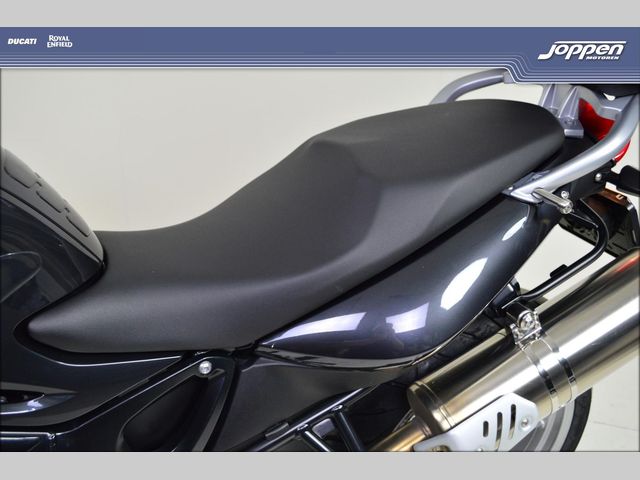 bmw - f-800-gt