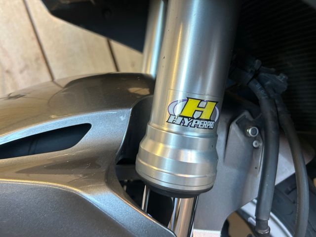 honda - vfr-1200-f