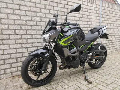 KAWASAKI Z 400 – foto 3