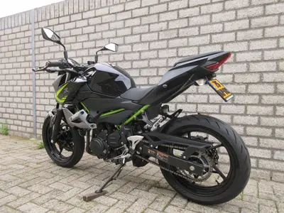 KAWASAKI Z 400 – foto 4
