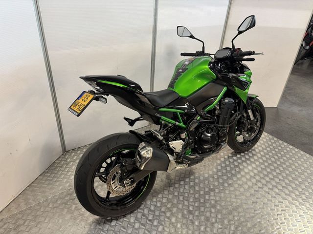 kawasaki - z900