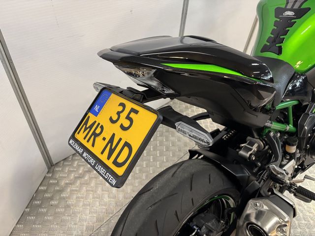kawasaki - z900