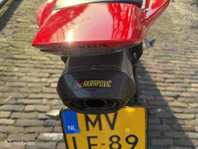 honda - cbr-1000-rr-fireblade