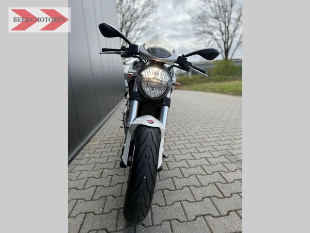 ducati - monster-696