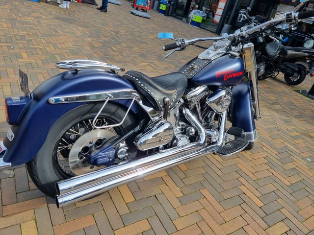harley-davidson - heritage-softail-flst