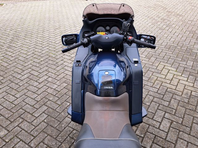 honda - st-1100-pan-european-cbs-abs-tcs