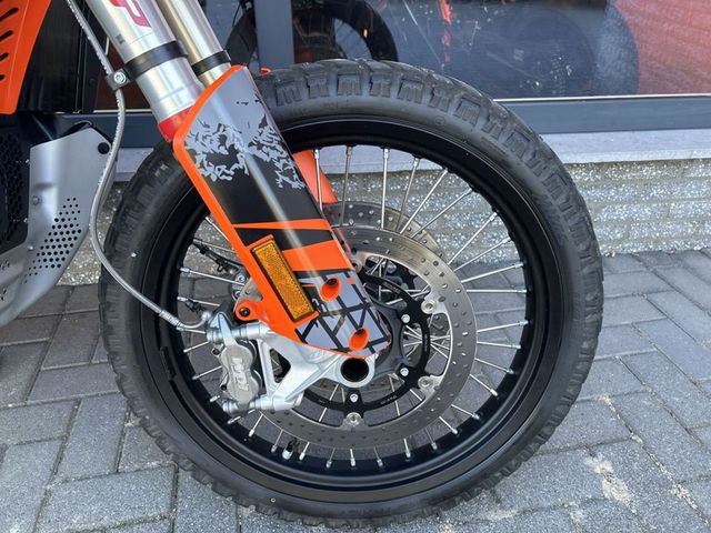 ktm - 890-adventure-r