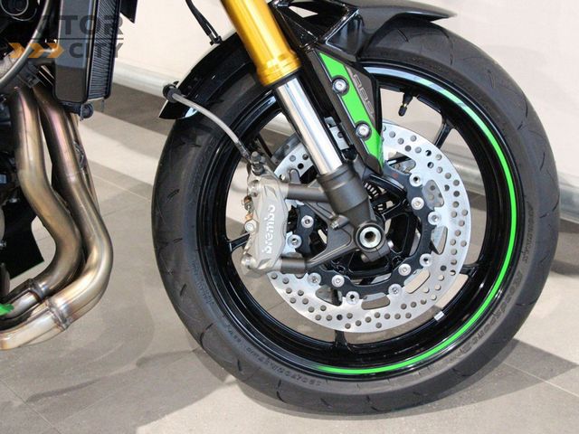kawasaki - z900
