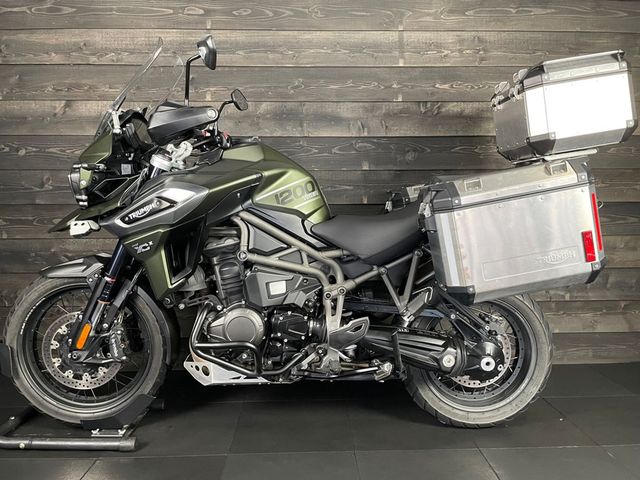 triumph - tiger-1200-xcx