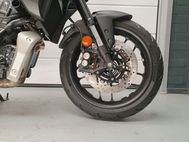 yamaha - tracer-7