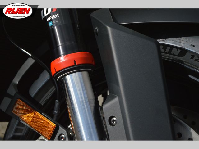 ktm - 1390-super-duke-r