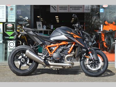 KTM 1390 SUPER DUKE R – foto 3