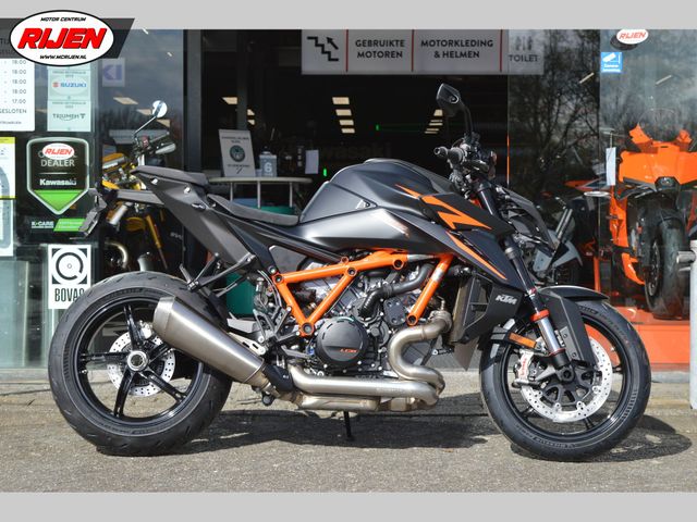 ktm - 1390-super-duke-r