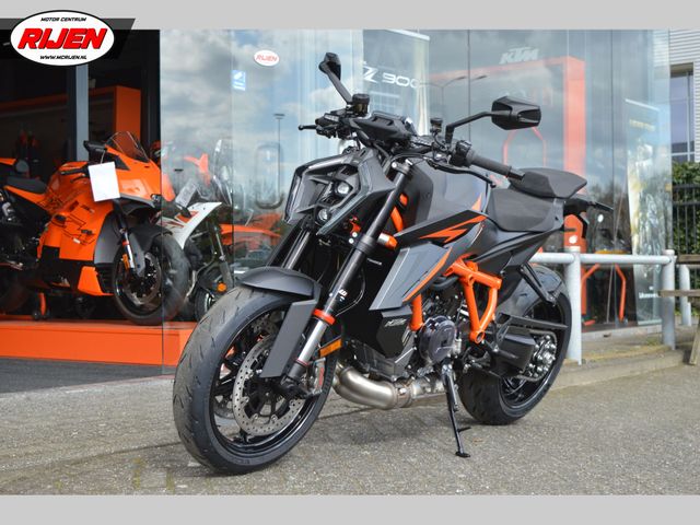 ktm - 1390-super-duke-r