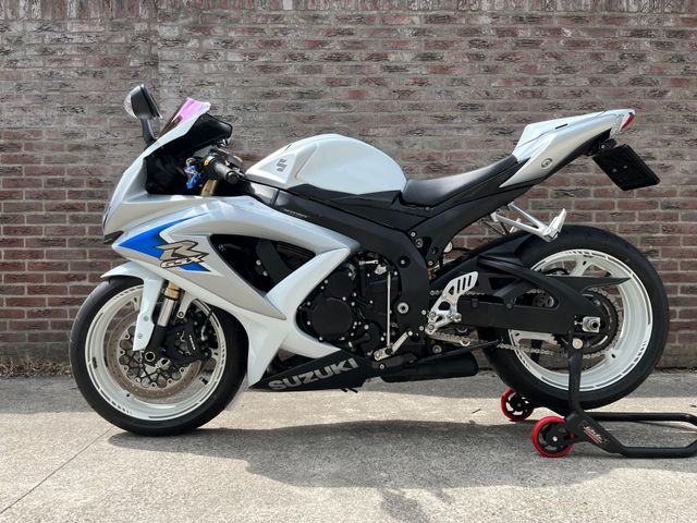 suzuki - gsx-r-600