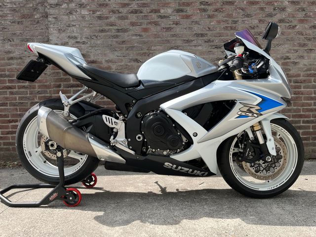 suzuki - gsx-r-600