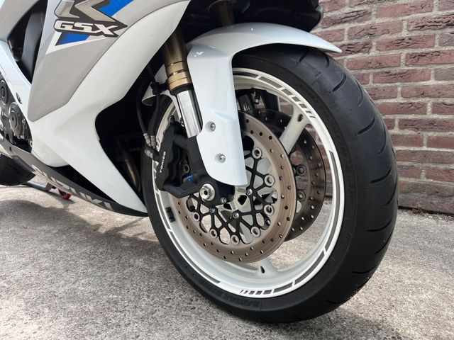 suzuki - gsx-r-600