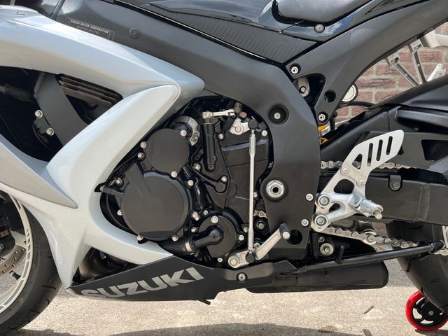 suzuki - gsx-r-600