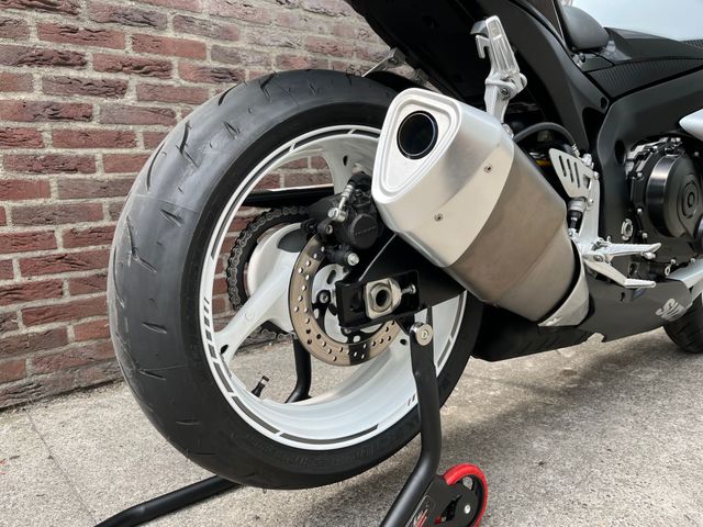 suzuki - gsx-r-600
