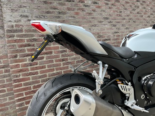 suzuki - gsx-r-600