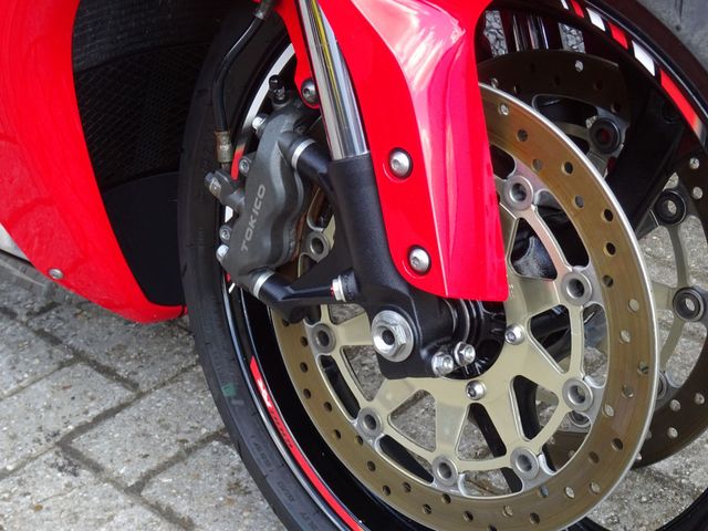 honda - cbr-1000-rr-fireblade