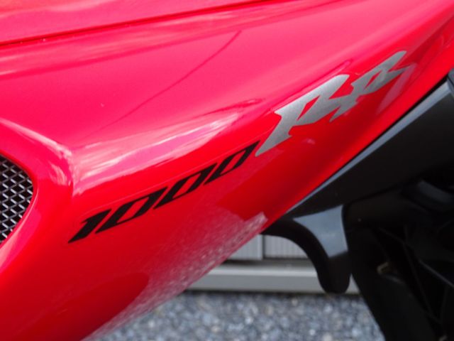 honda - cbr-1000-rr-fireblade
