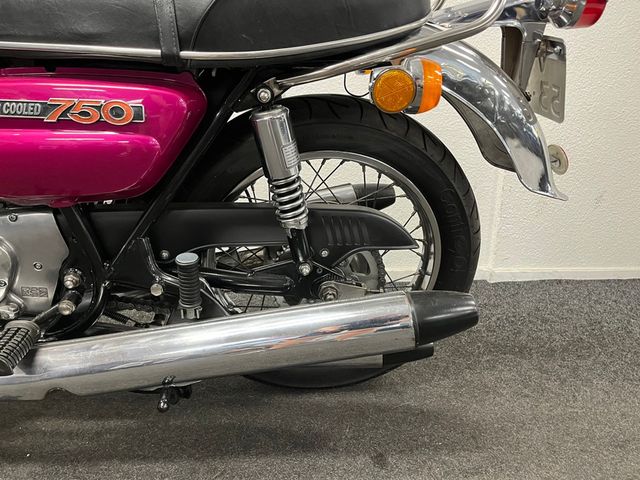 suzuki - gt-750