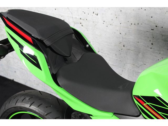 kawasaki - ninja-400-krt-edition