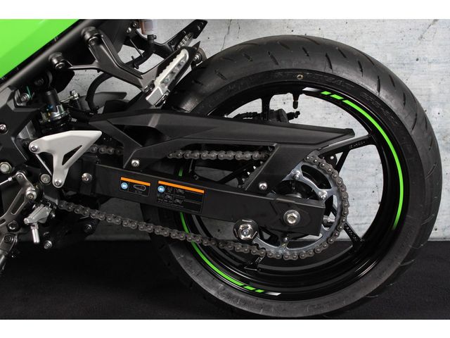 kawasaki - ninja-400-krt-edition