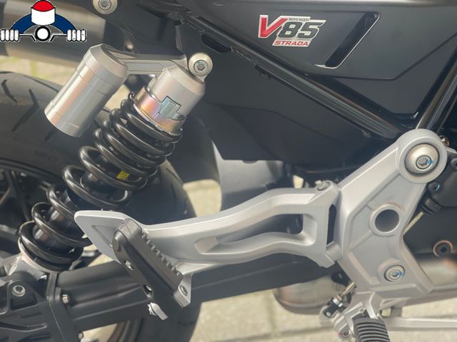moto-guzzi - v-85-strada