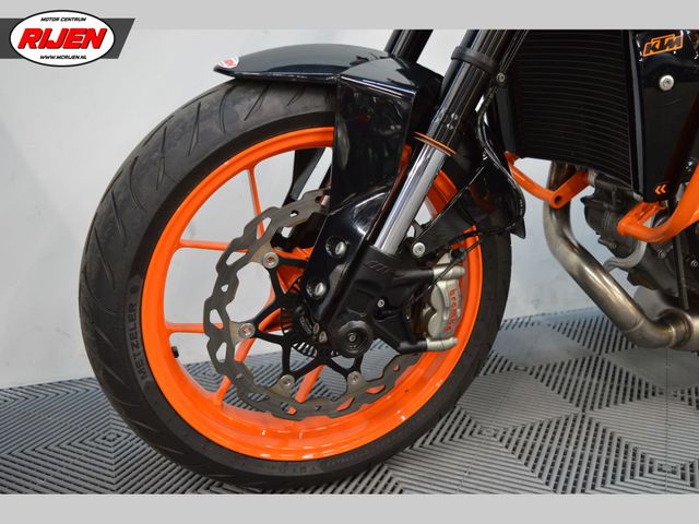 ktm - 690-duke-r