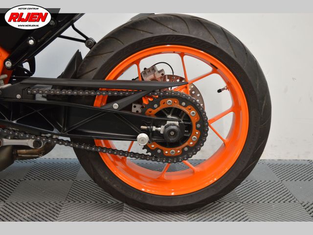 ktm - 690-duke-r