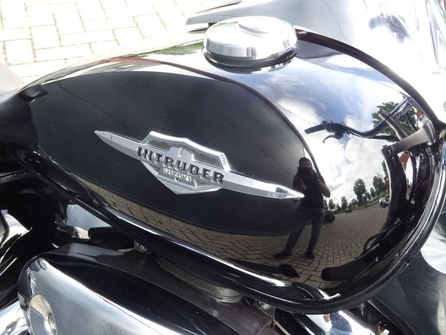 suzuki - c-800-intruder