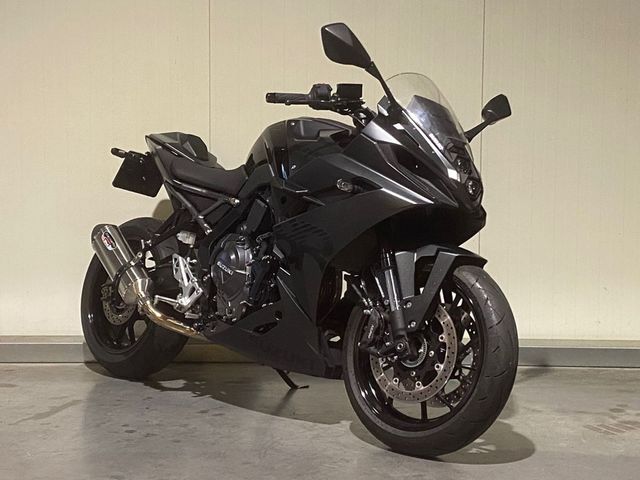 suzuki - gsx-8r