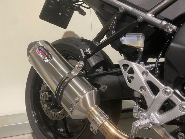 suzuki - gsx-8r