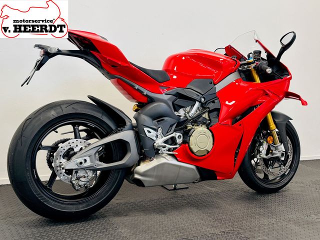 ducati - panigale-v4-s