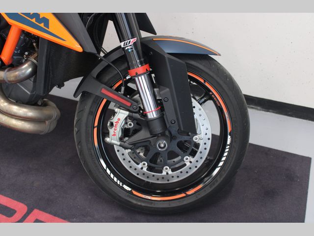 ktm - 1290-super-duke-r