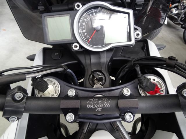 ktm - 1290-super-adventure