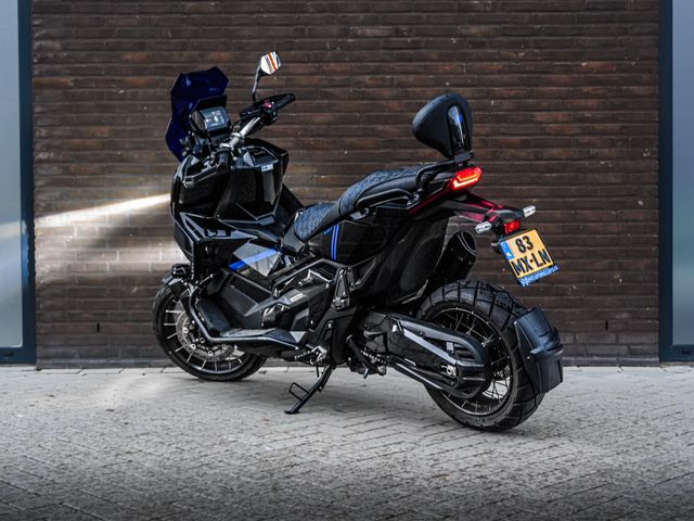 honda - x-adv