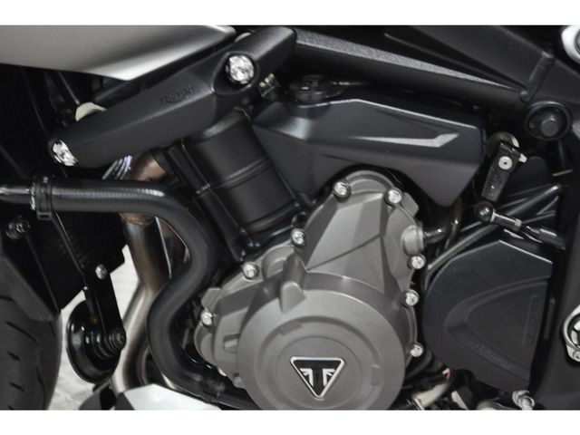 triumph - street-triple-r
