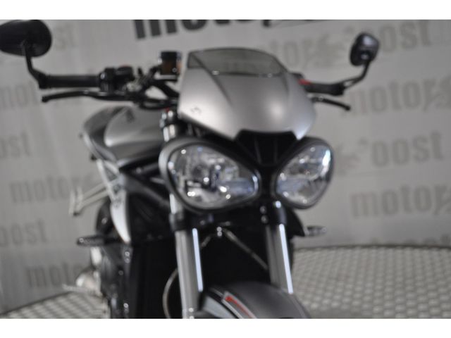 triumph - street-triple-r